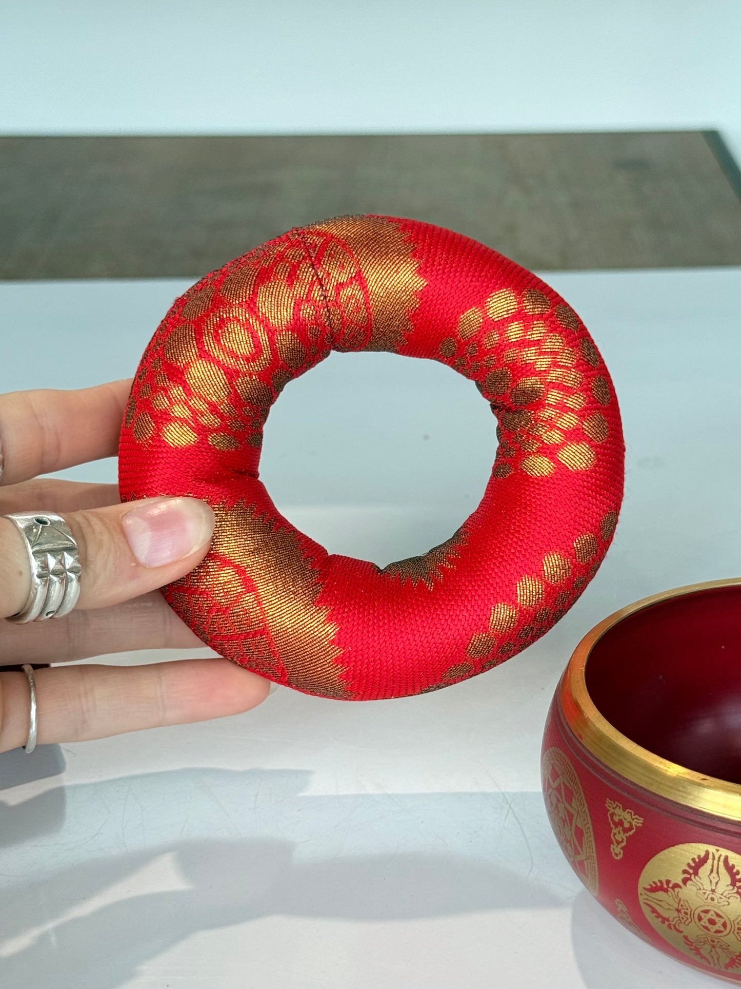 Red Sining Bowl Brass