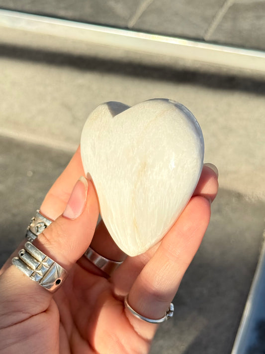 Scolecite Heart