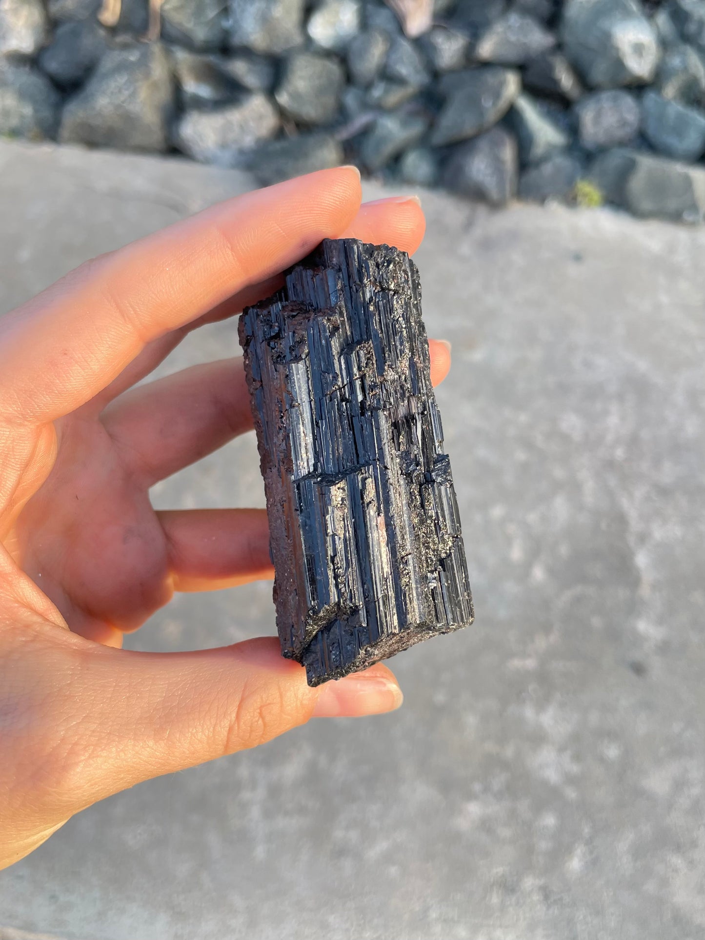 Black Tourmaline (d)