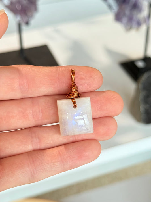 Moonstone Pendant ( Copper Wire )
