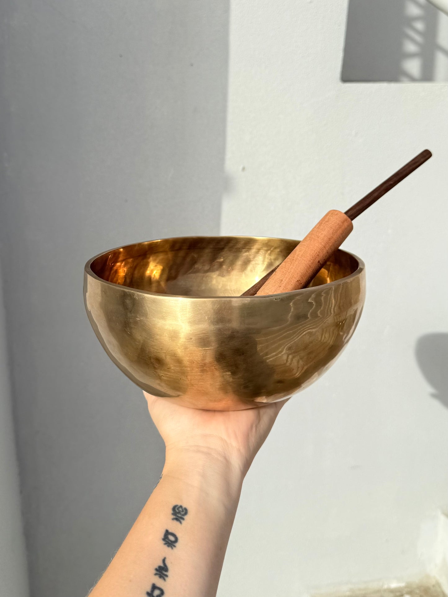 7 Metal Singing Bowl ( Note G Solar Chakra ) 8”
