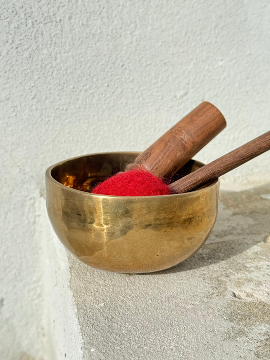 7 Metal Singing Bowl ( Note C Sacral Chakra ) 4”