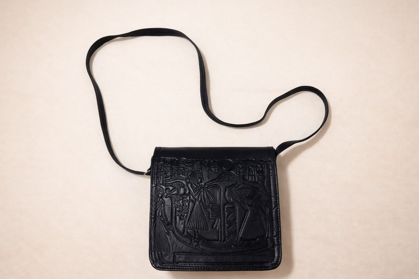 Cartera Cuero ( Color Negro ) Egipcias