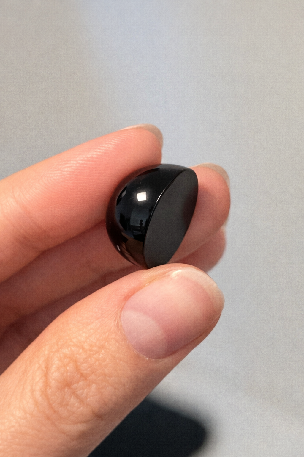 Ombliguero de obsidiana