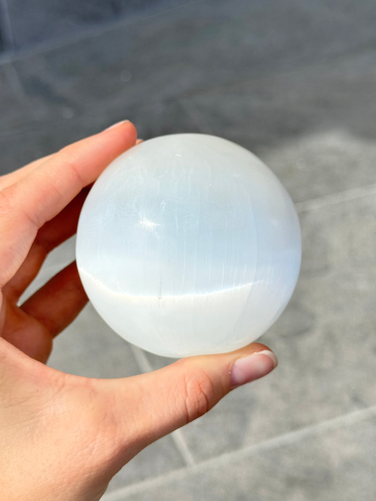 Esfera de Selenita Blanca   | White Selenite Sphere