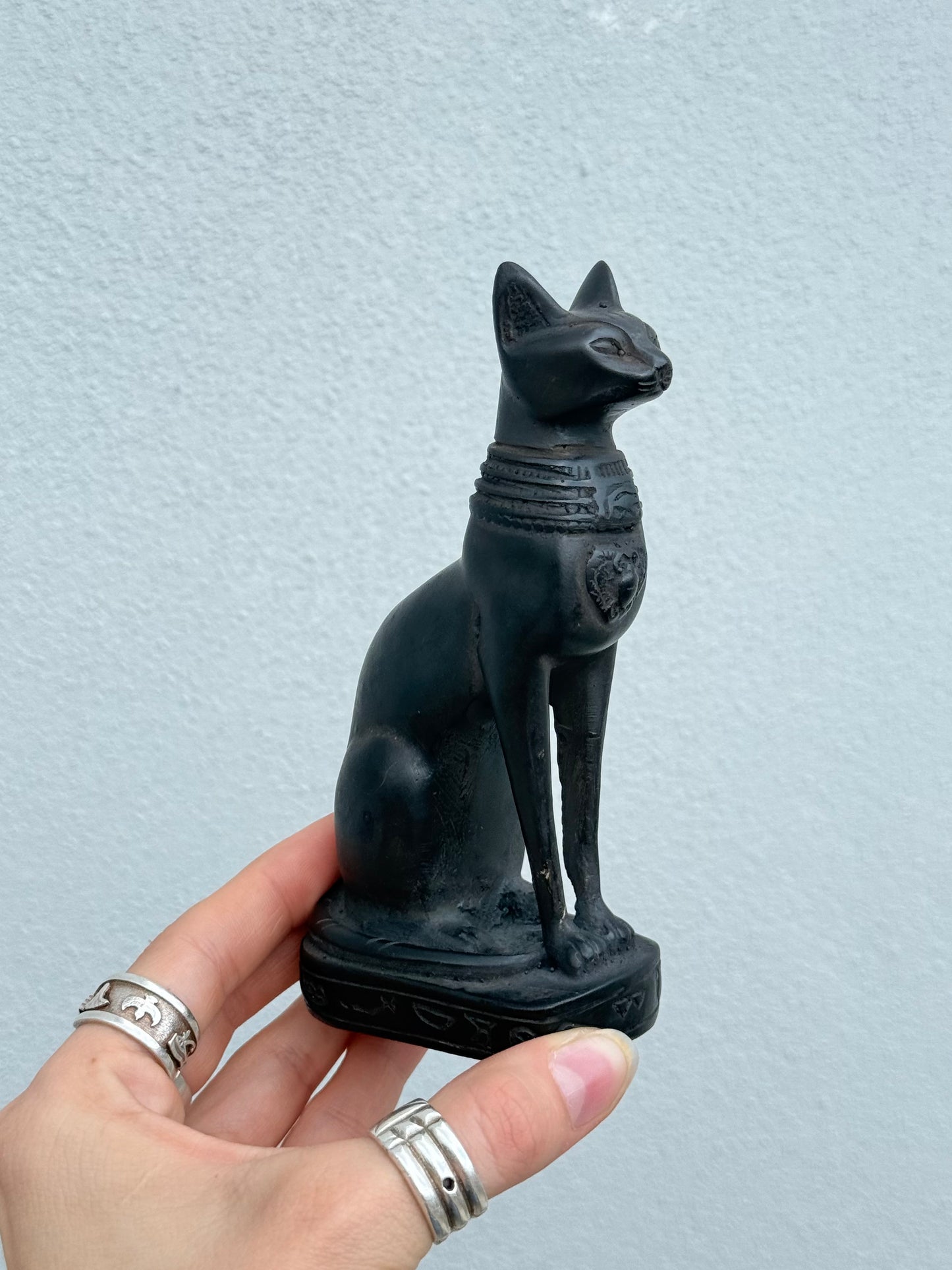 Bastet Statue – Gypsum with Basalt, Handcrafted in Egypt