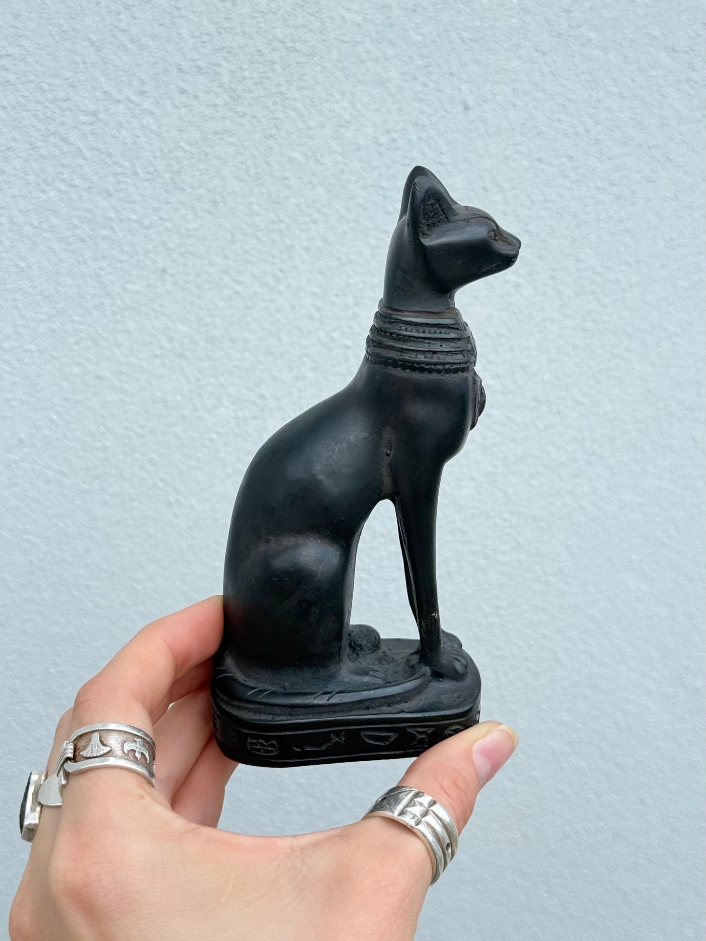 Bastet Statue – Gypsum with Basalt, Handcrafted in Egypt