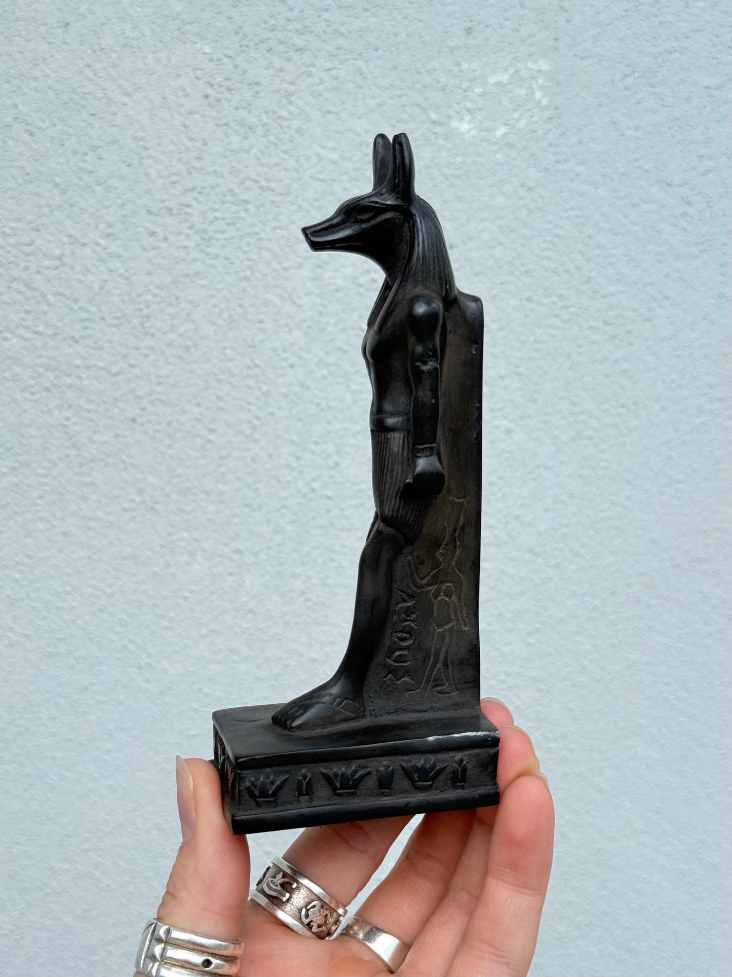 Anubis Statue – Gypsum with Basalt, Handcrafted in Egypt
