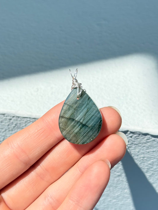 Labradorite Pendant