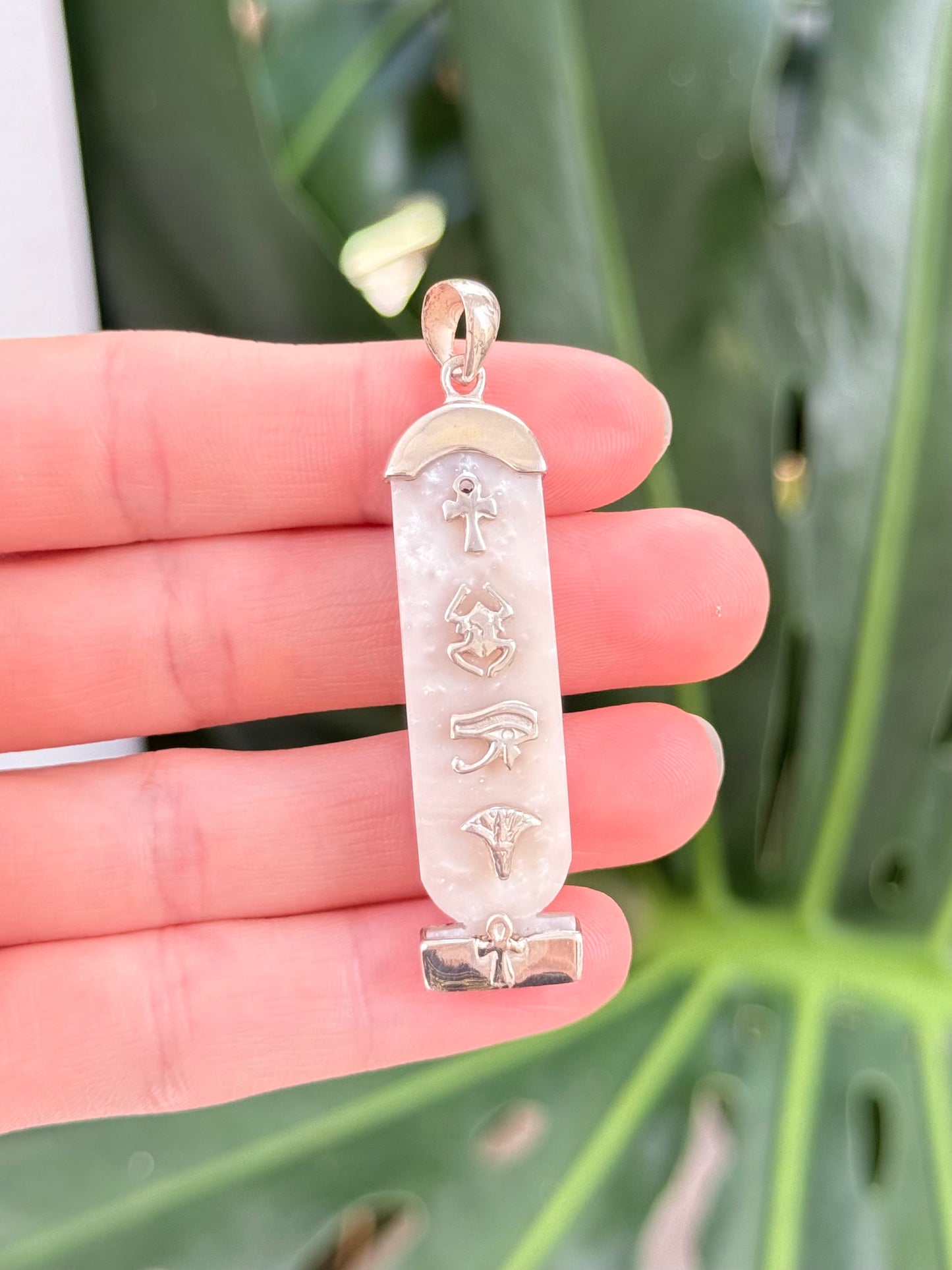Nacar Cartouche with the 4 Elements and Anubis on the Back ( Silver 925 )