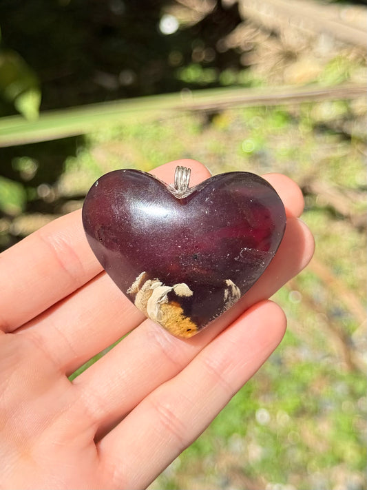 Amber Heart Pendant ( Indonesia )