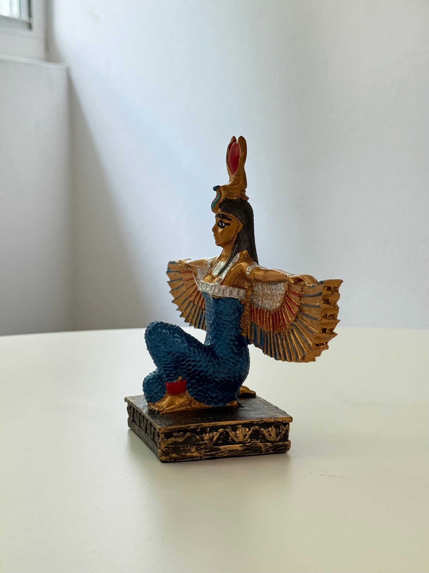 Hathor Statue with Solar Disk – Egyptian Goddess of Joy, Love, and Protection