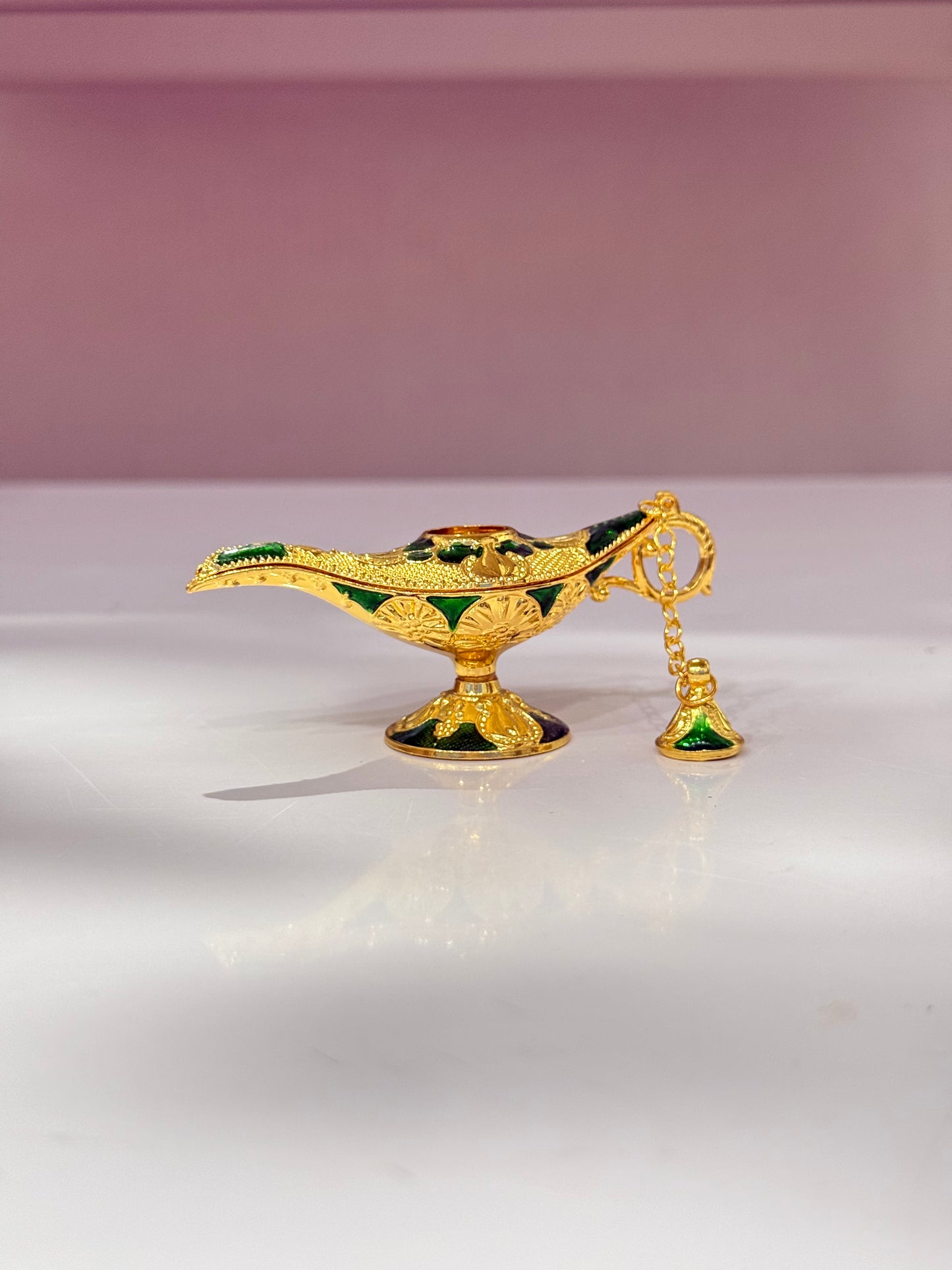 Genie Lamp Decorativa – Qatar ( Brass )