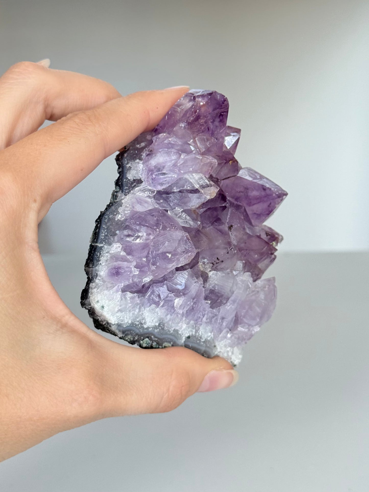 Small Amethyst Cluster / Clúster Pequeño de Amatista
