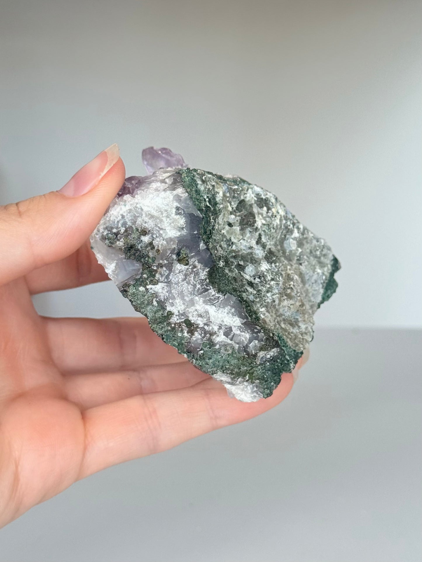 Small Amethyst Cluster / Clúster Pequeño de Amatista