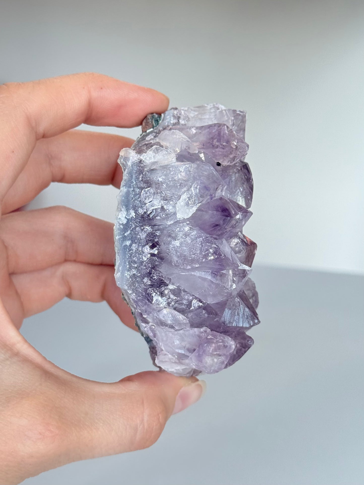 Small Amethyst Cluster / Clúster Pequeño de Amatista