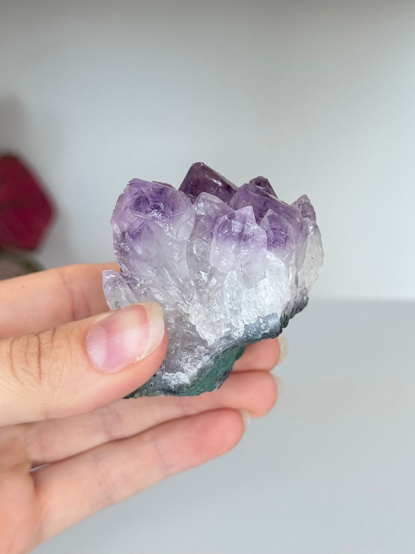 Small Amethyst Cluster / Clúster Pequeño de Amatista
