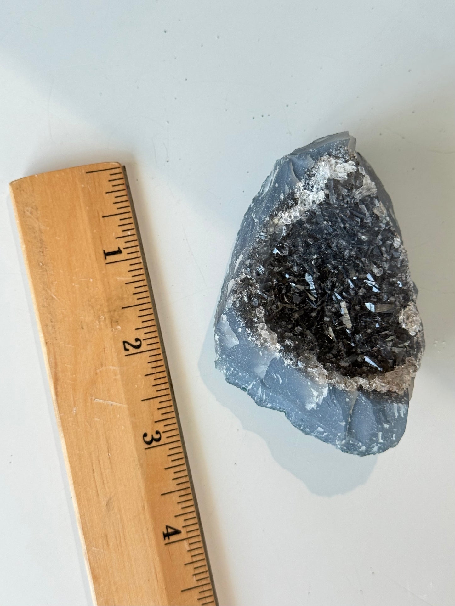 Dark Amethyst Cluster / Clúster de Amatista Oscura