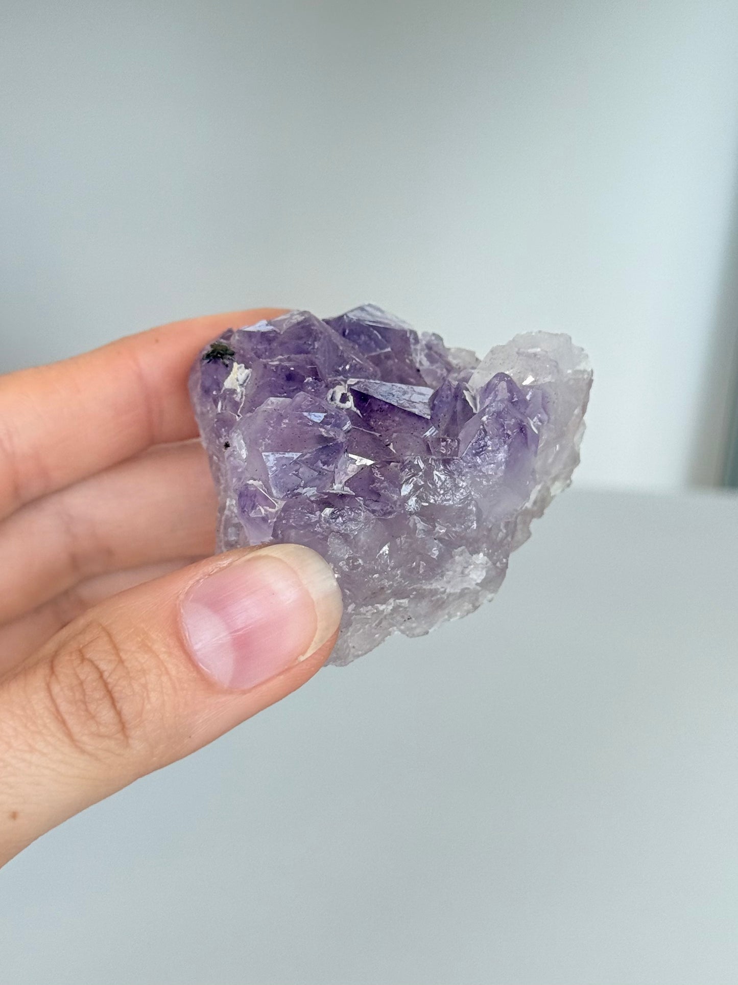 Small Amethyst Cluster / Clúster Pequeño de Amatista