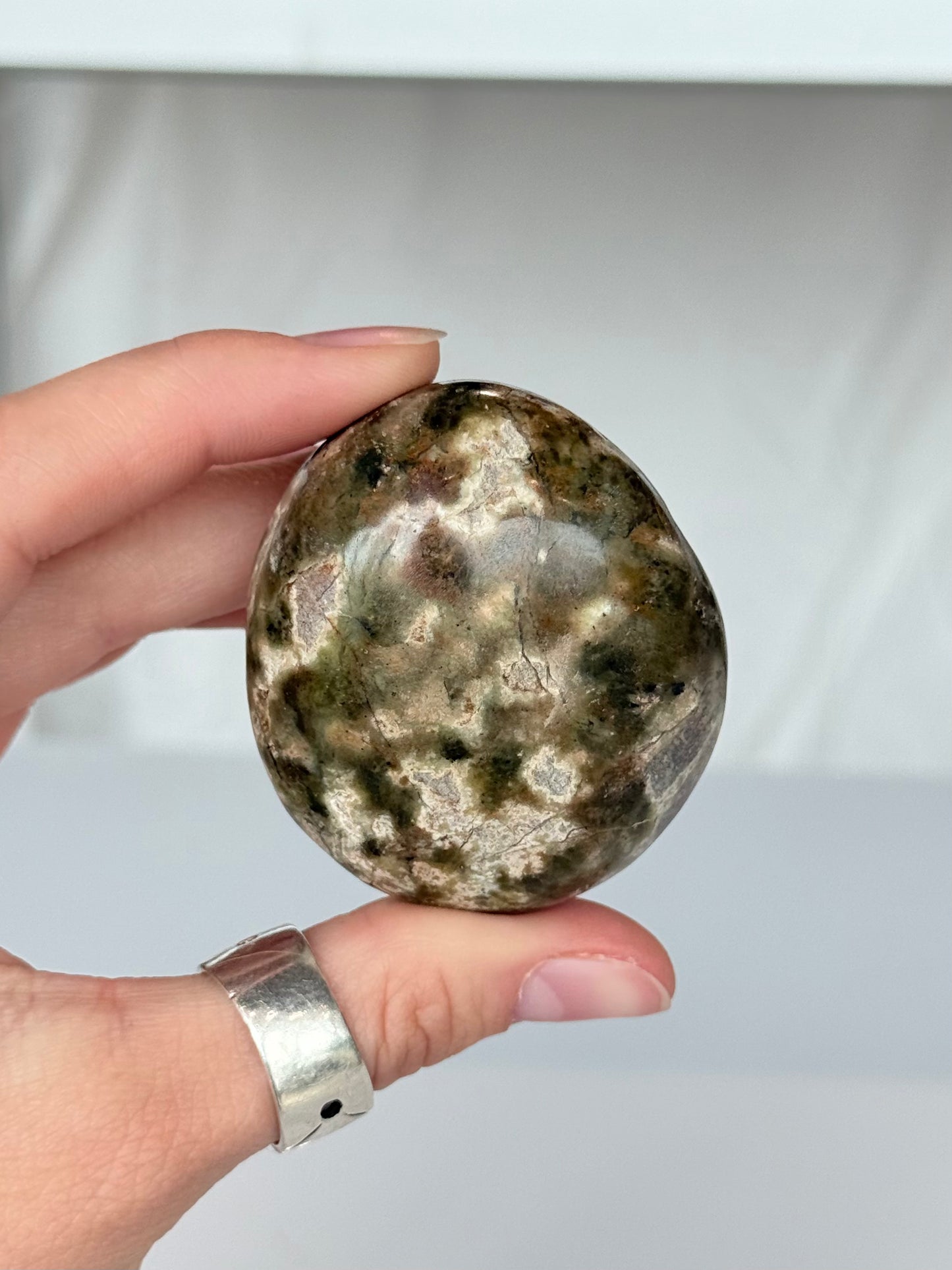 Chrysoprase Palm Stone