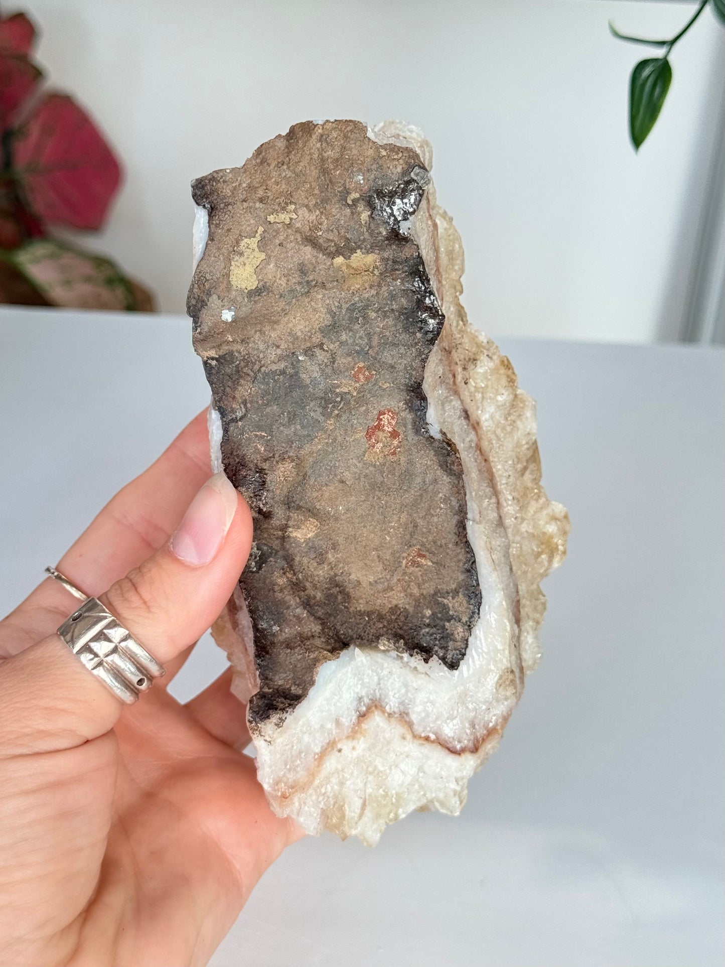 Citrine Cluster (Heat-Treated) / Clúster de Citrino (Tratado con Calor)