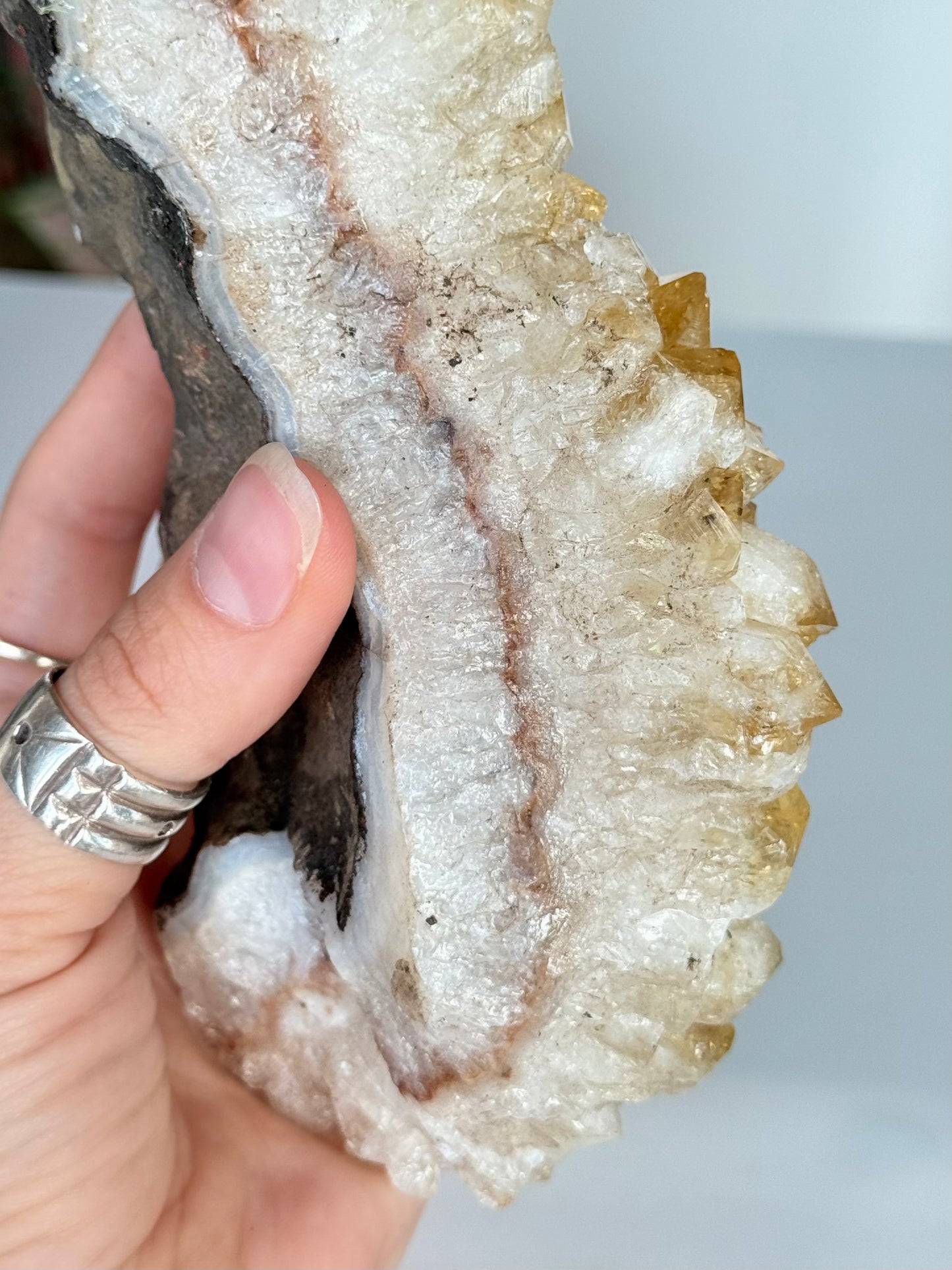 Citrine Cluster (Heat-Treated) / Clúster de Citrino (Tratado con Calor)