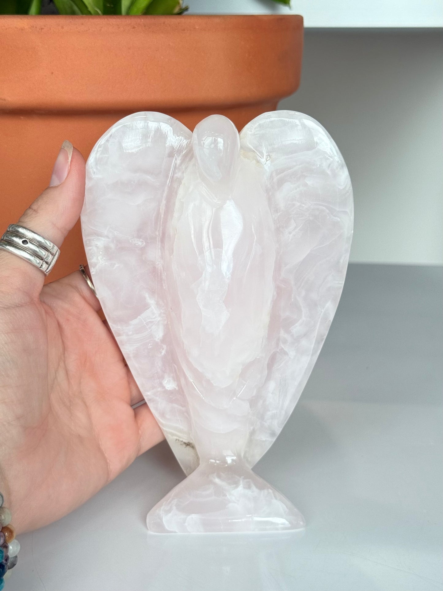 Pink Calcite Angel / Ángel de Calcita Rosa