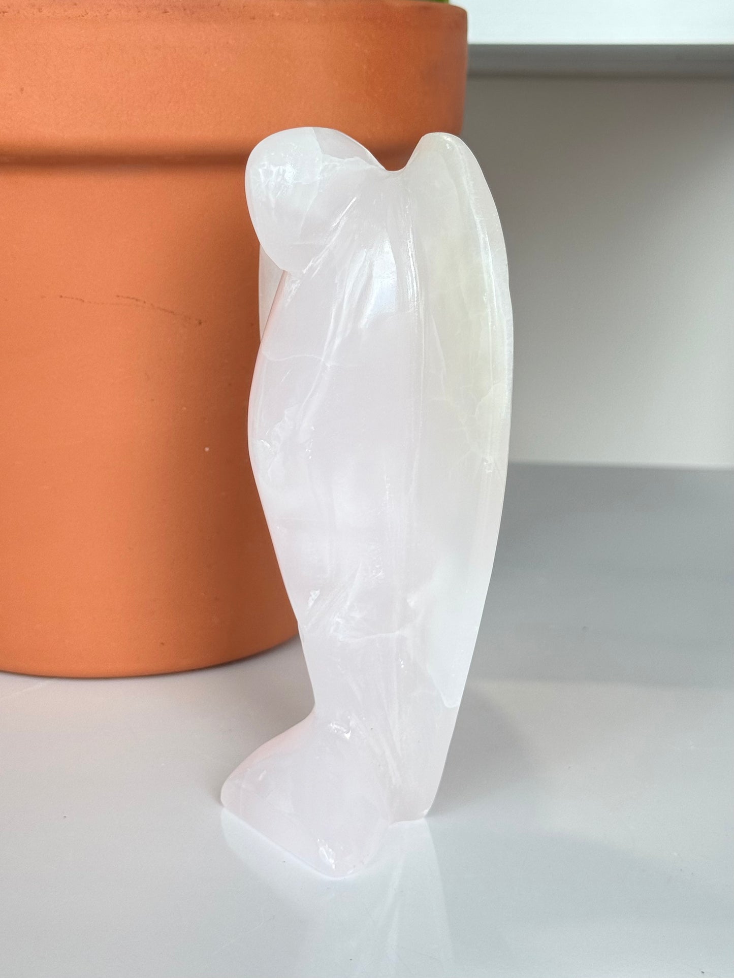 Pink Calcite Angel / Ángel de Calcita Rosa