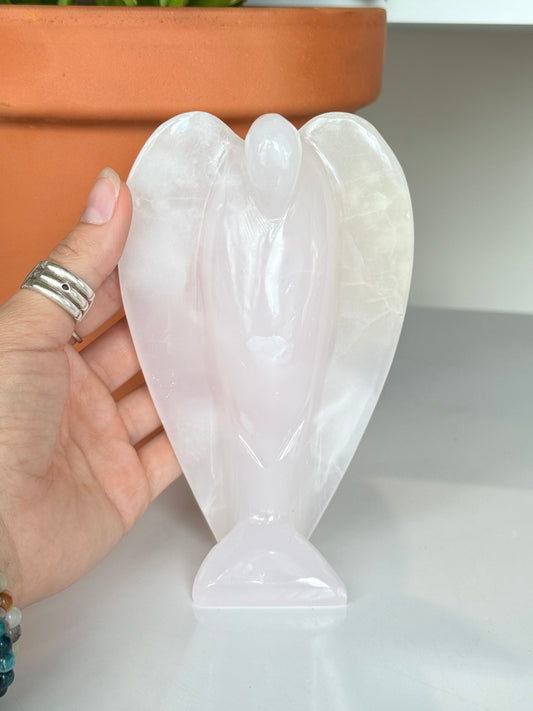 Pink Calcite Angel / Ángel de Calcita Rosa