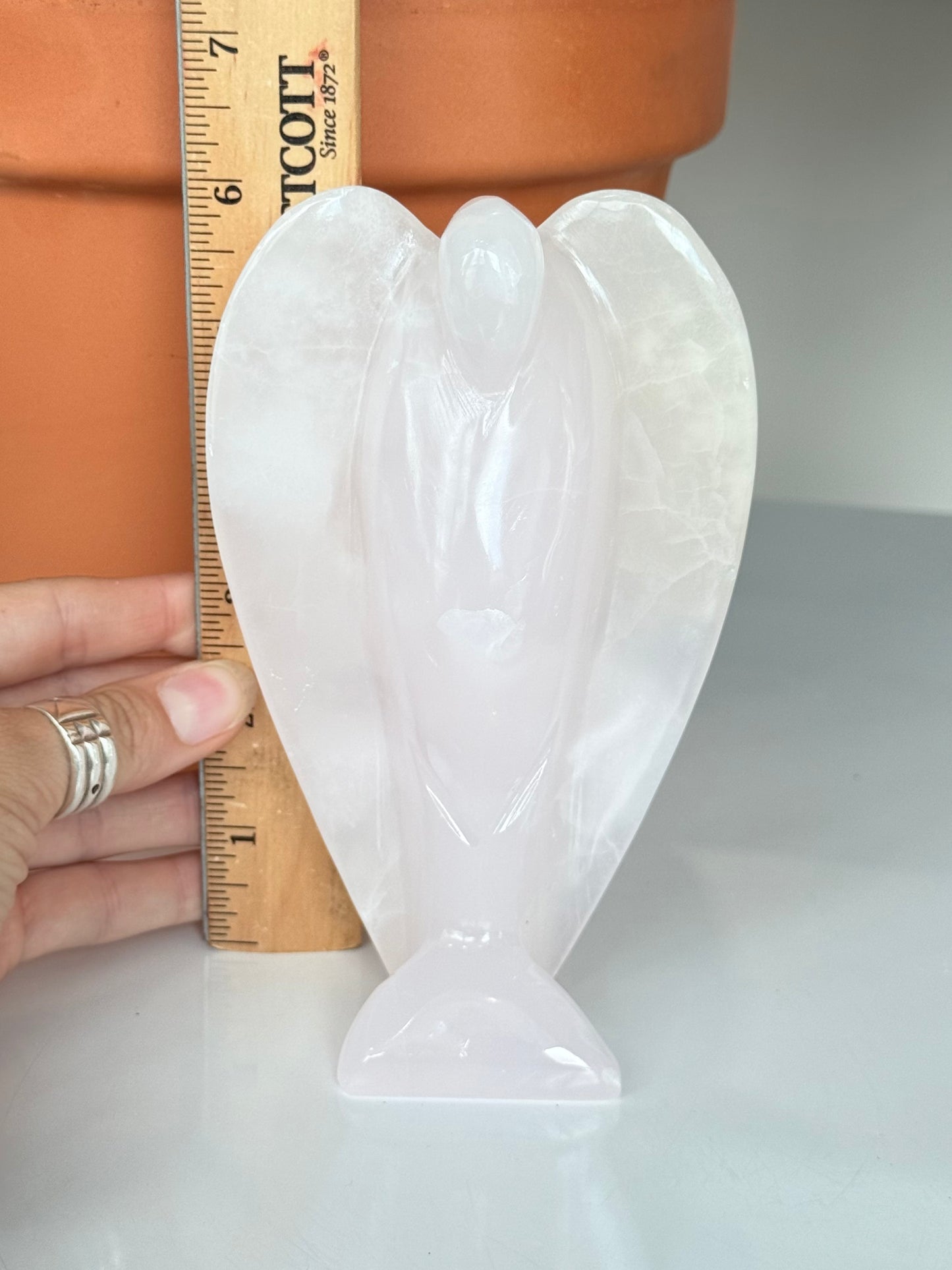 Pink Calcite Angel / Ángel de Calcita Rosa