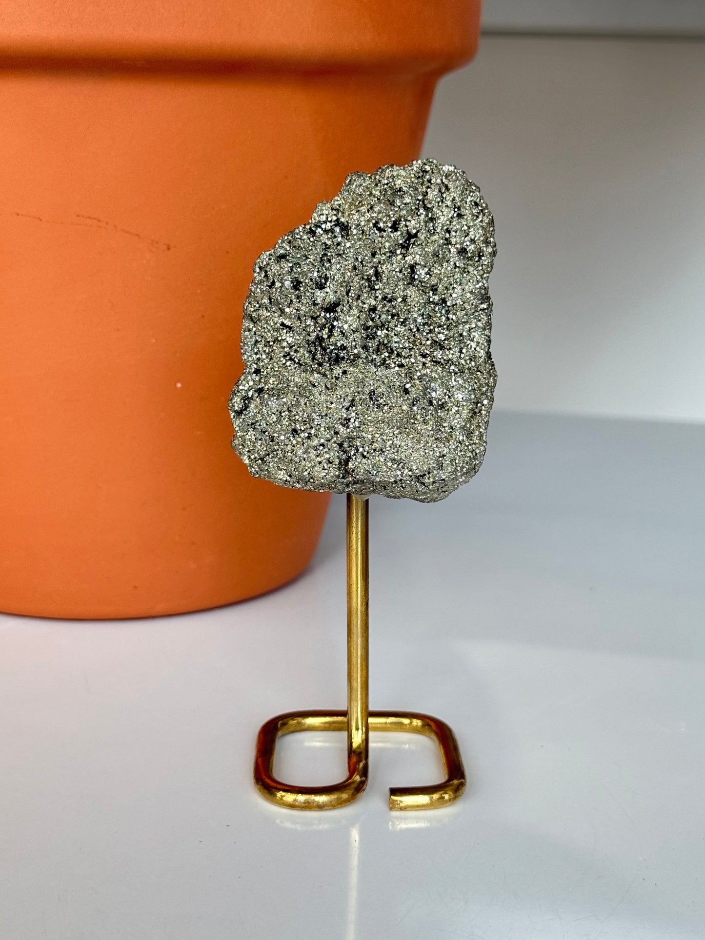 Pyrite on Gold Stand / Pirita en Base Dorada