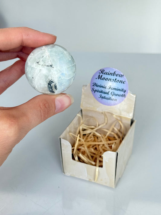 Rainbow Moonstone Sphere Box / Cajita con Esfera de Piedra Luna Arcoíris