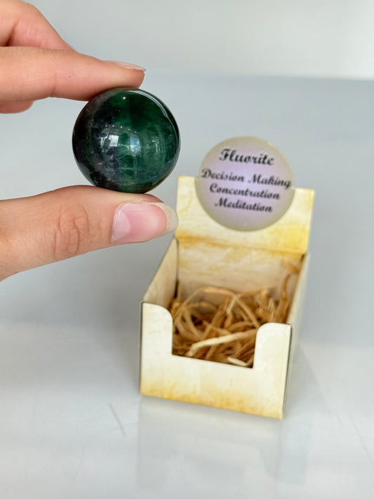 Fluorite Sphere Box / Cajita con Esfera de Fluorita