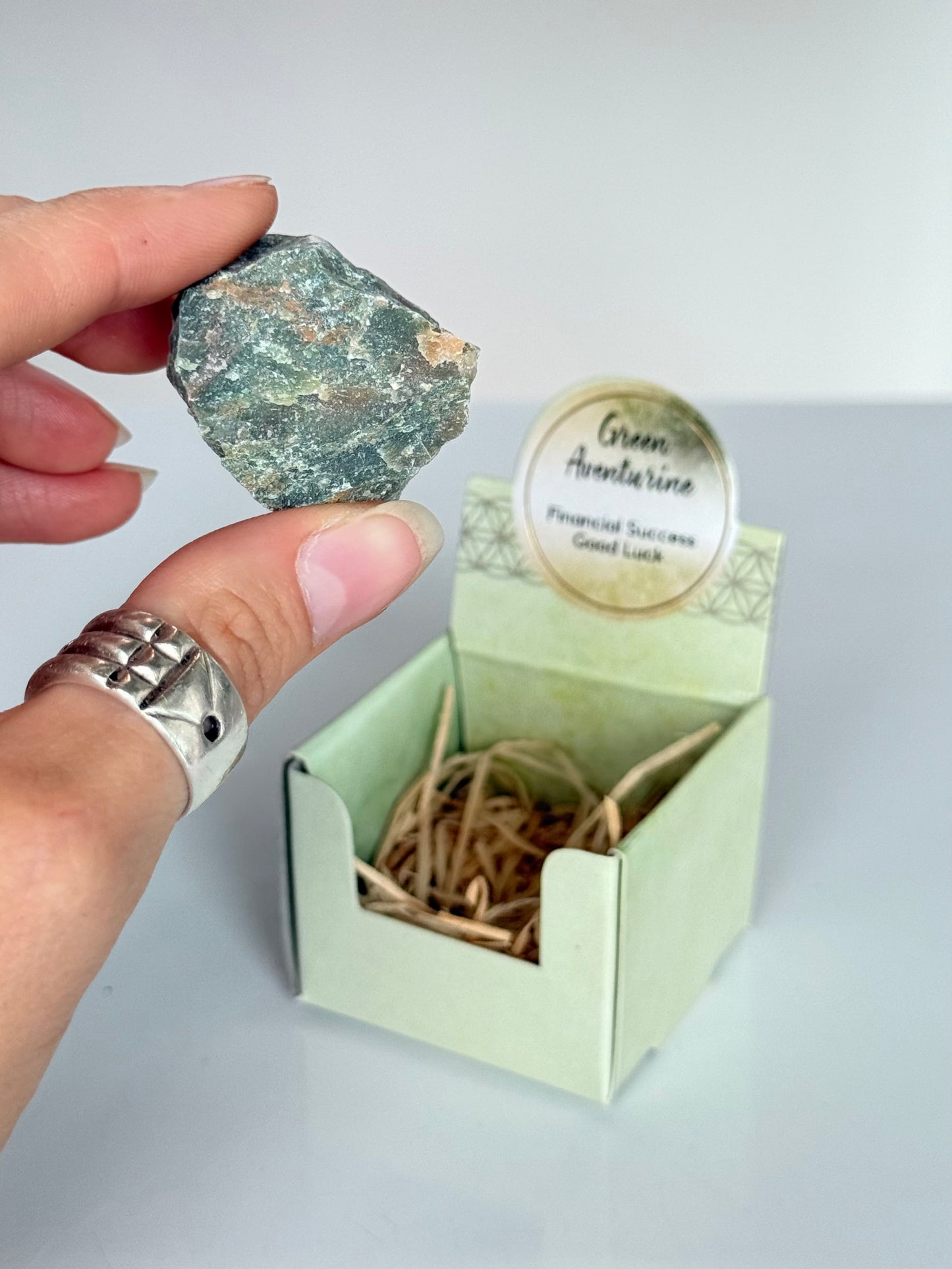 Green Aventurine Raw Box / Cajita con Aventurina Verde en Bruto