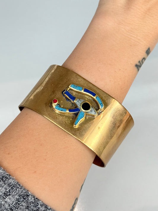 Ojo de Horus Stone Cuff ( Brass )