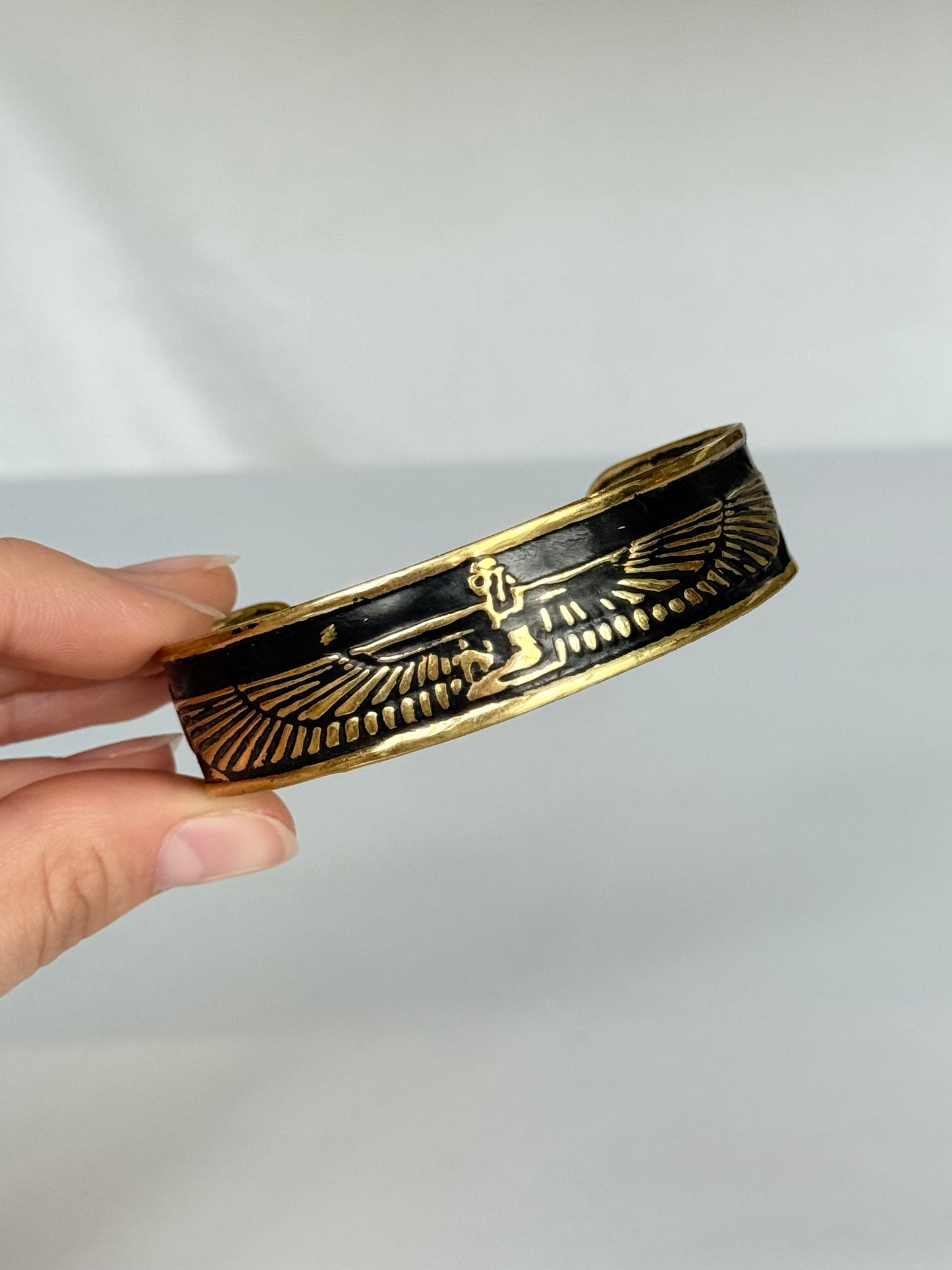 Isis Cuff ( Brass )