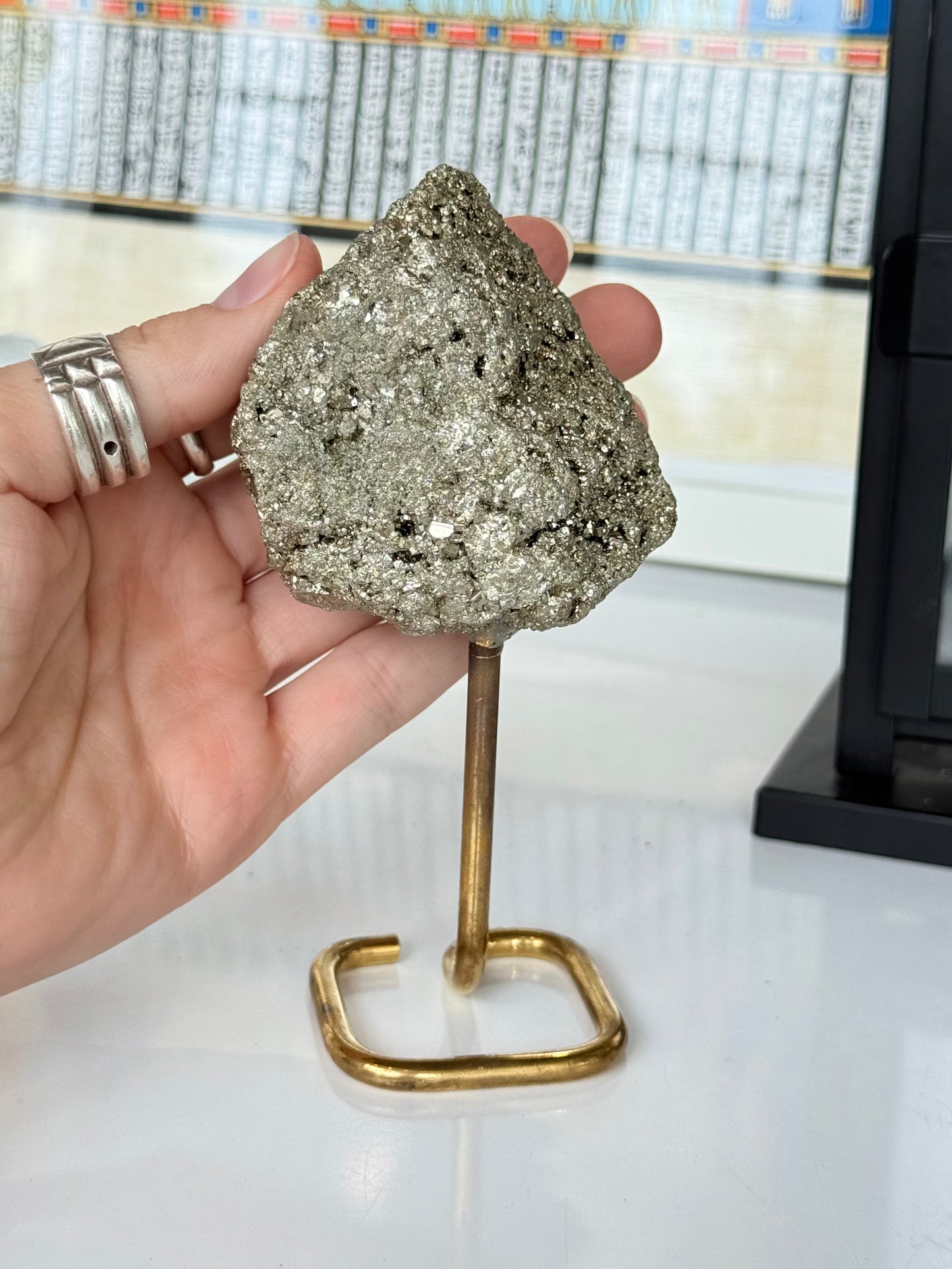 Raw Pyrite on Gold Stand / Pirita en Bruto sobre Base Dorada