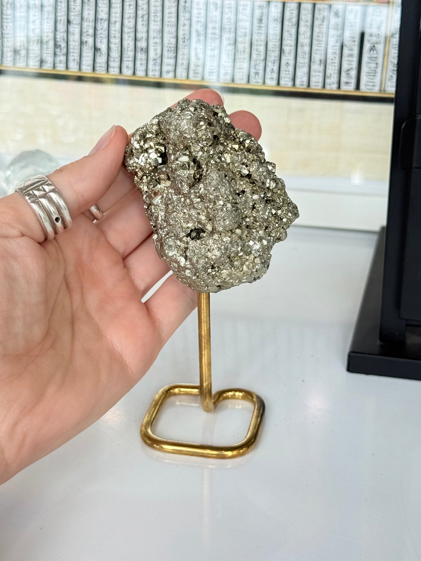Raw Pyrite on Gold Stand / Pirita en Bruto sobre Base Dorada