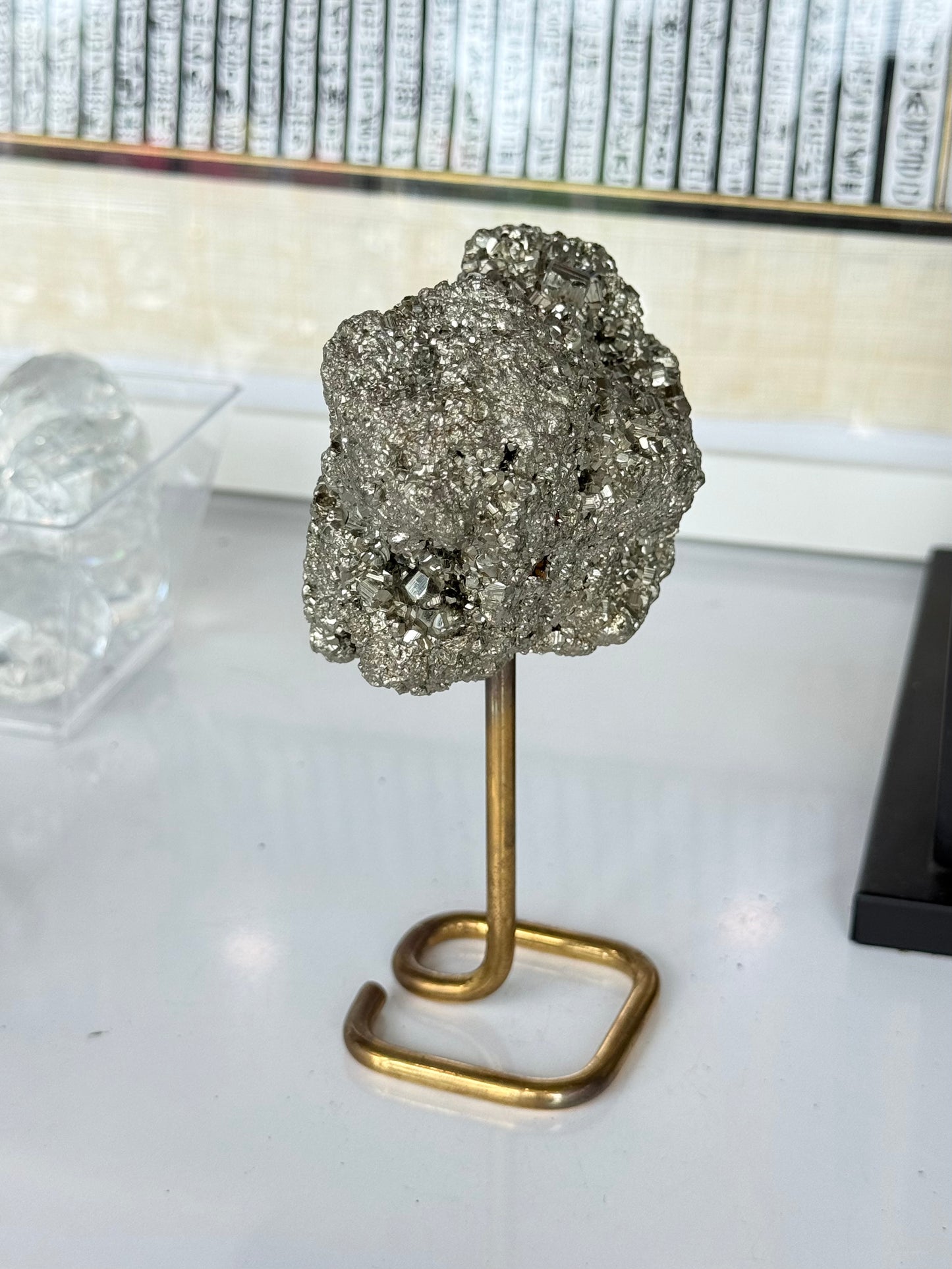Raw Pyrite on Gold Stand / Pirita en Bruto sobre Base Dorada