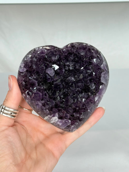Amethyst Heart ( Uruguay )