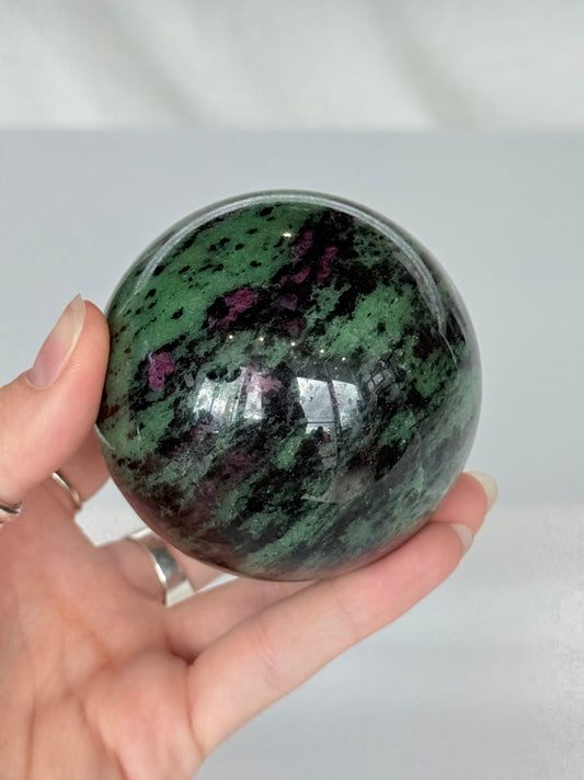 Ruby in Zoisite Sphere ( Tanzania )