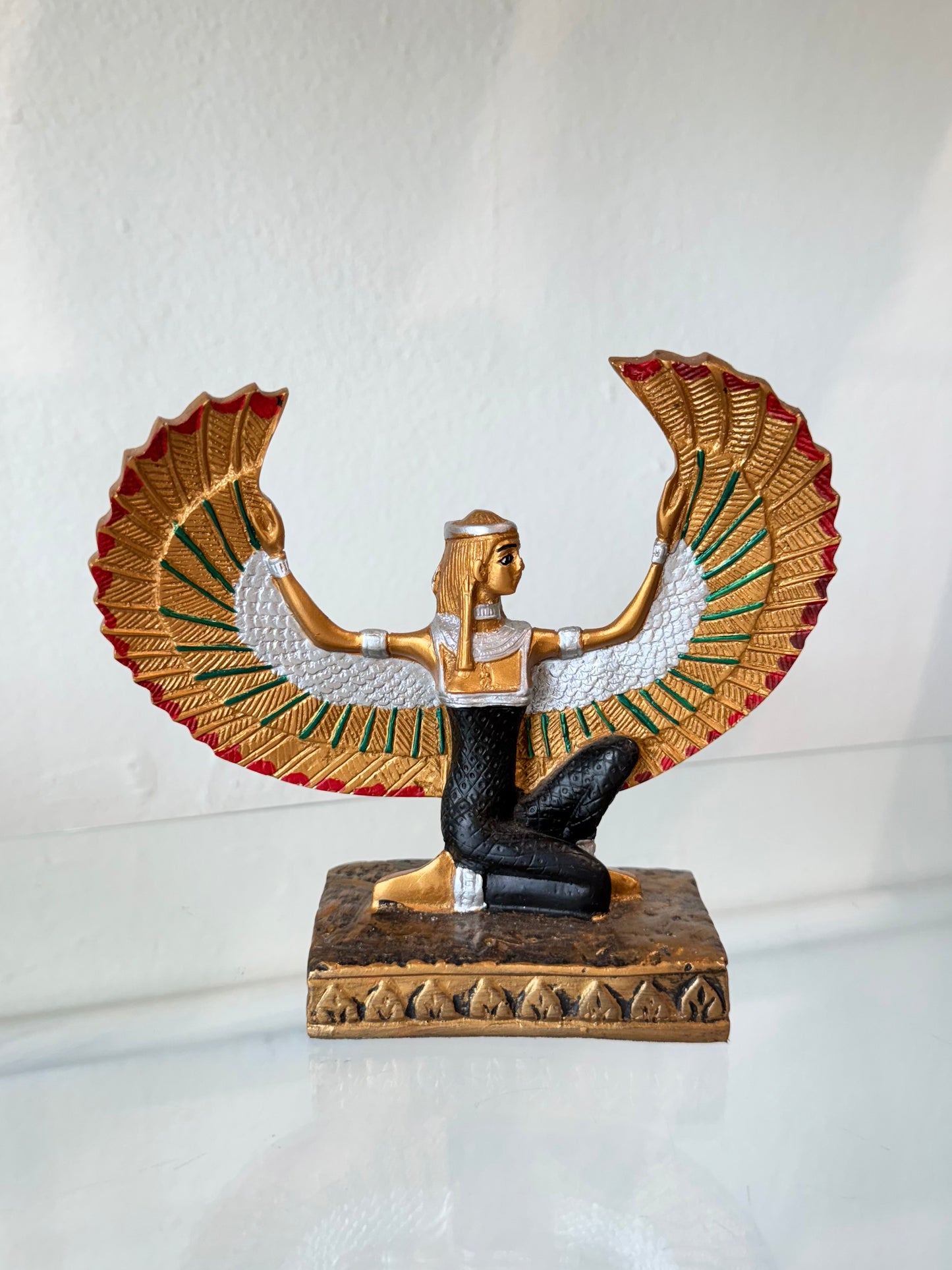 Isis Statue – Egyptian Goddess of Magic and Protection