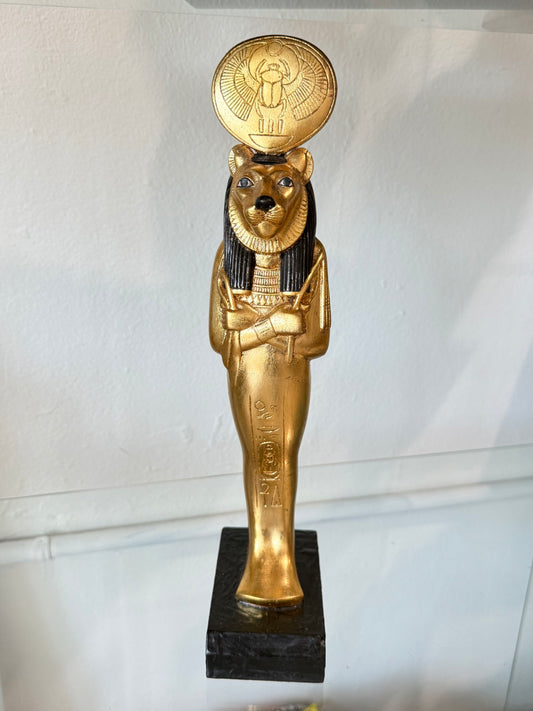 Egyptian Sekhmet Statue | Estatua Egipcia de Sekhmet