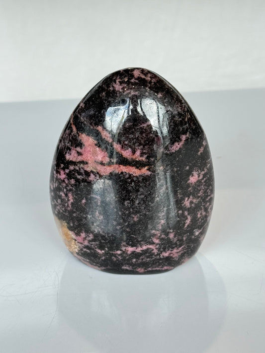 Rhodonite Freeform ( Madagascar )