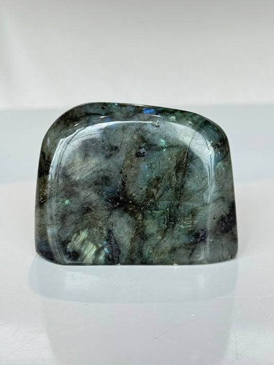 Labradorite Freeform ( Madagascar )