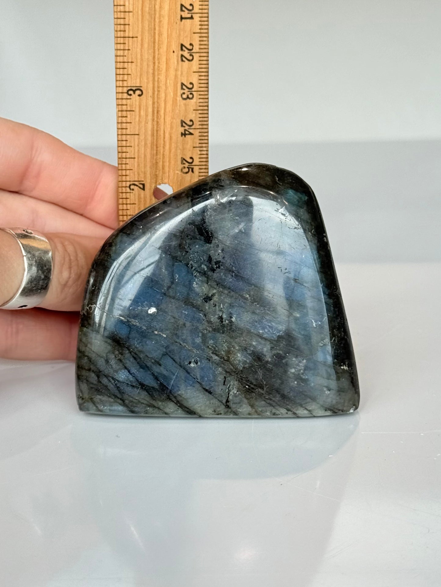Labradorite Freeform ( Madagascar )