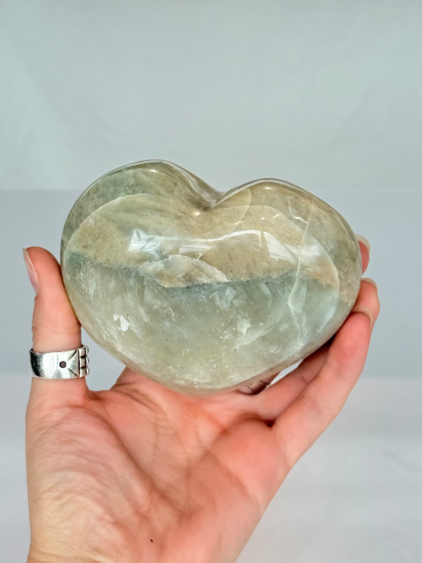 Green Moonstone Heart ( Madagascar )