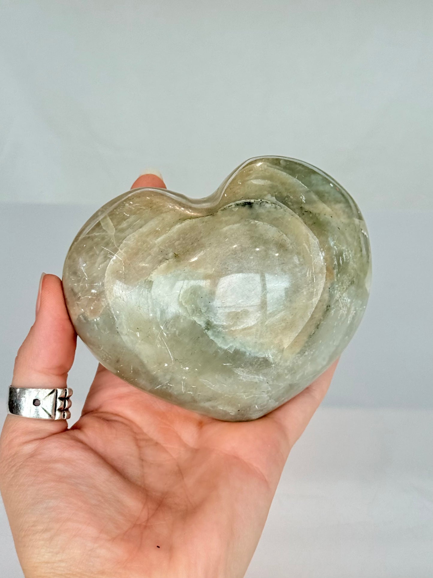 Green Moonstone Heart ( Madagascar )