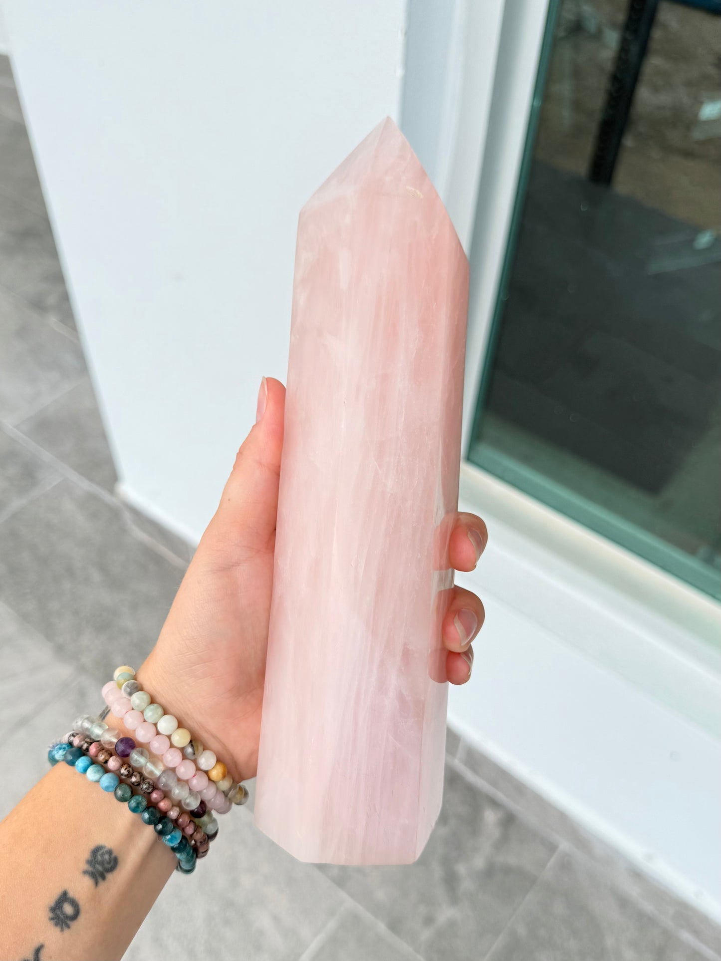 Rose Quartz Tower | Torre de Cuarzo Rosado