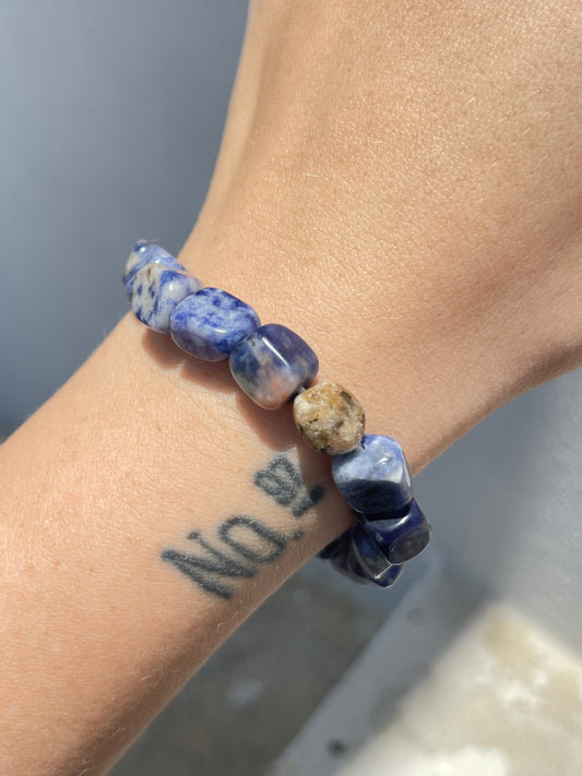 Sodalite Freefrom Bracelet